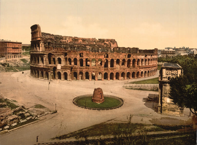 Las maravillas del mundo son monumentos y construcciones que desafían el tiempo y la imaginación, desde la legendaria Gran Pirámide de Guiza hasta la imponente Gran Muralla de China. Fotos: Unsplash y Creative Commons.