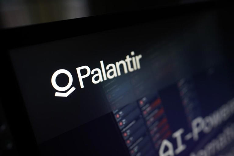 Palantir faces costly AI overhaul after Trump administration bans ...