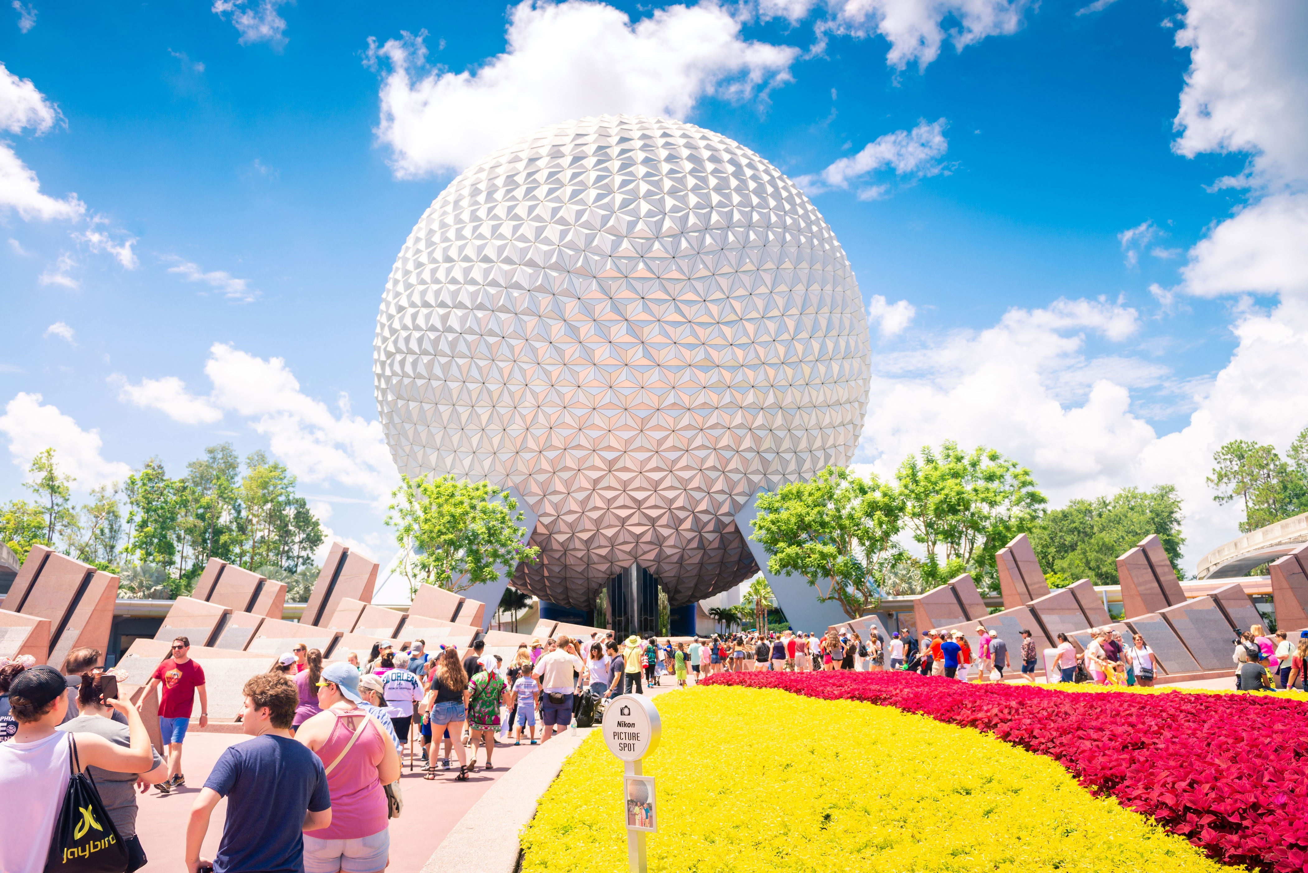 Disney World gives Canadians the cold shoulder and removes another ...
