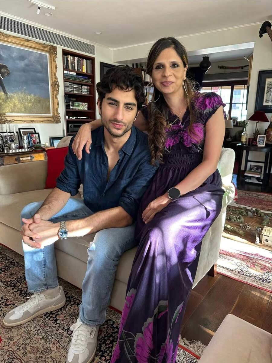 Photos: Kareena Kapoor Khan and Saba Pataudi shower love on Ibrahim Ali ...