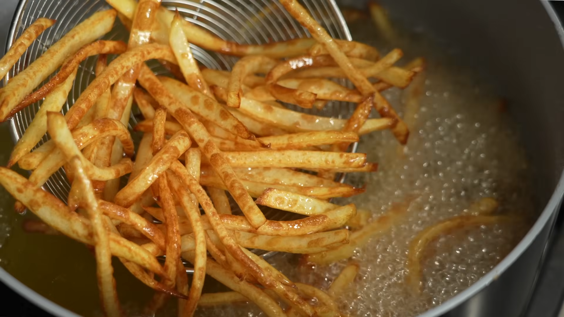 Easy crispy French fries recipe using air fryer or deep fryer