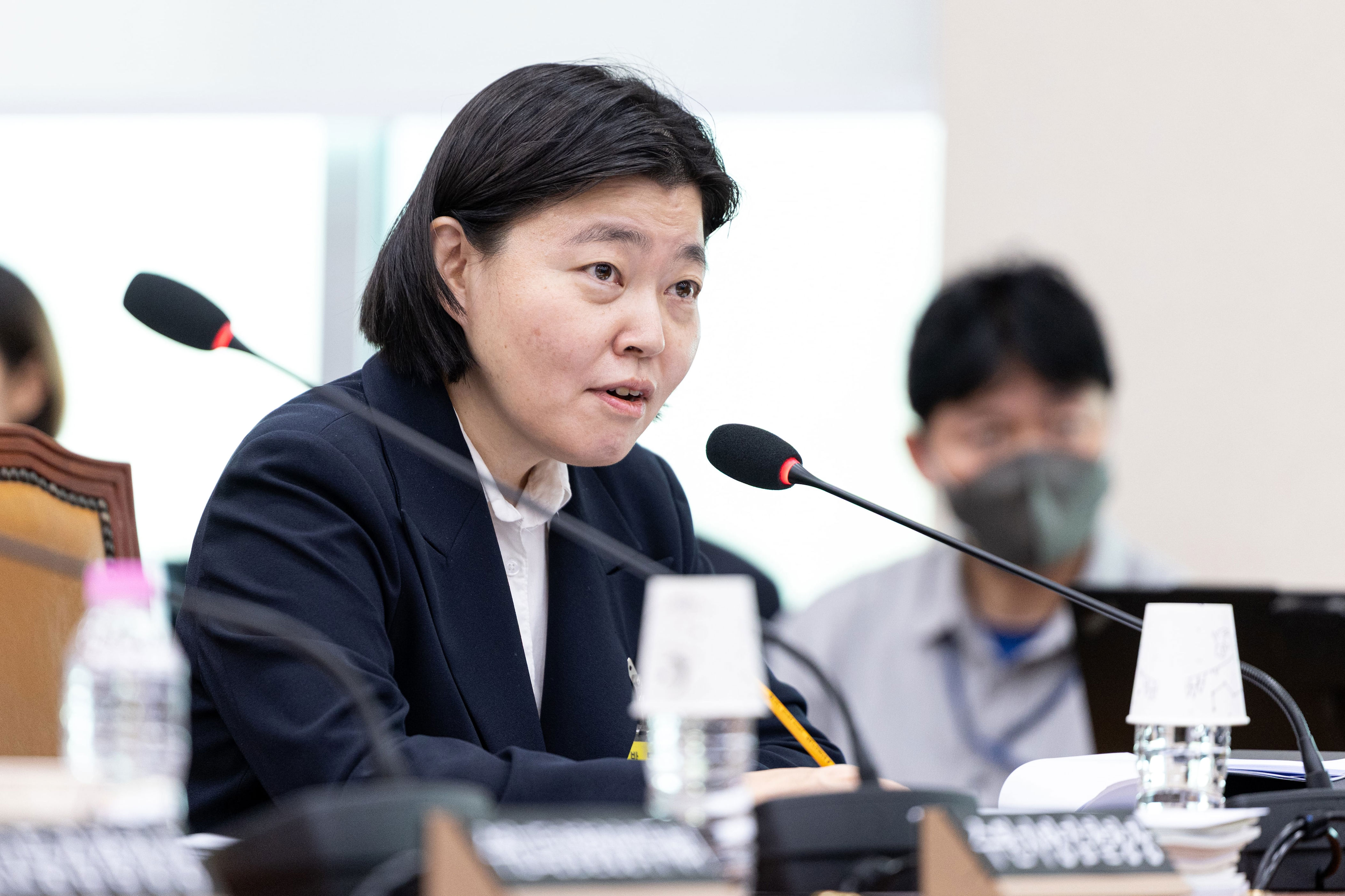 Corruption office dismisses leak charges against prosecutors Lim, Han