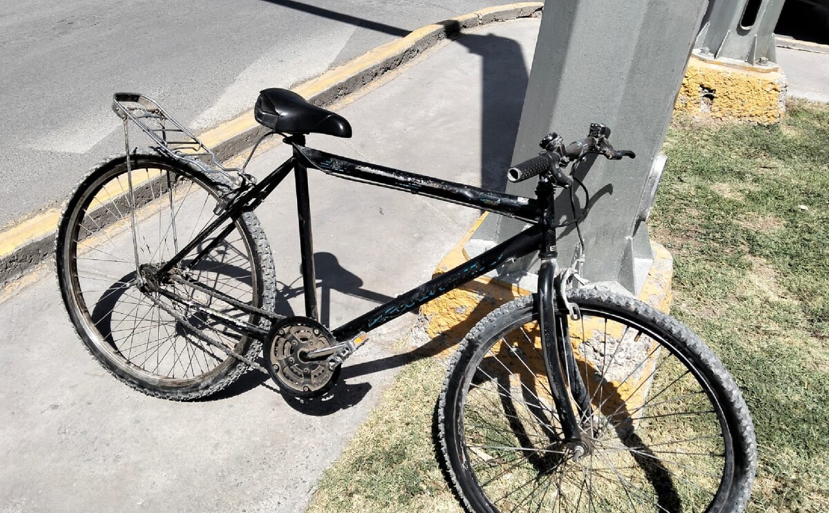 Ciclista se pasa el rojo y es arrollado por cuatrimoto en bulevar ...
