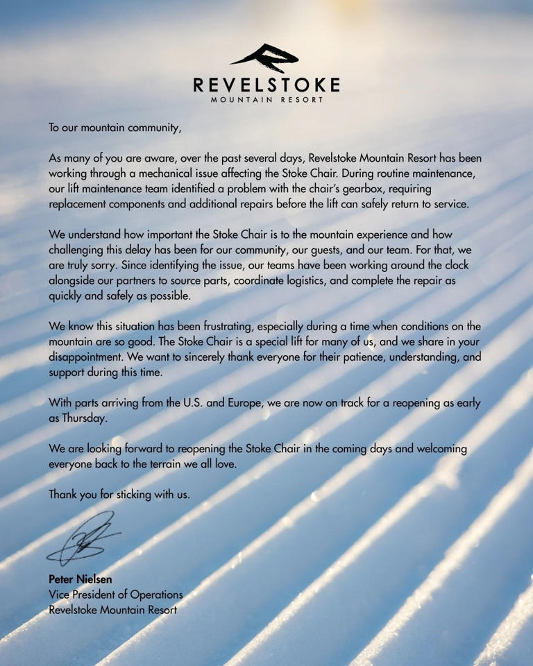 Snowy Canadian ski resort issues apology due to chairlift woes