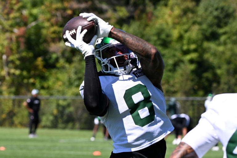 Jets bringing back Andre Cisco on one-year contract in latest addition ...
