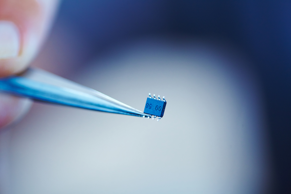 Employers can't force workers to get microchipped, says new Washington bill