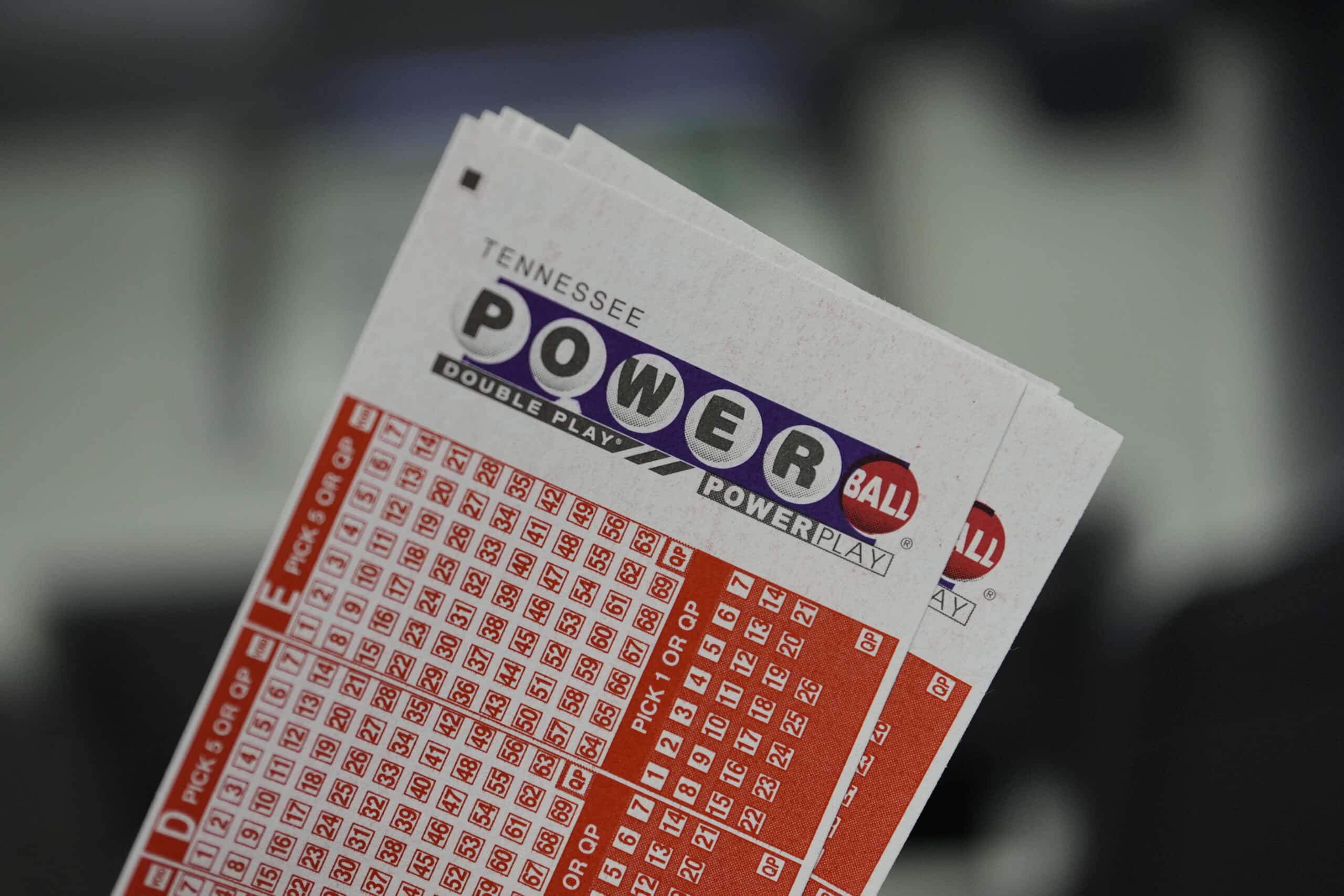 Powerball jackpot rises to $133 million<br><br>