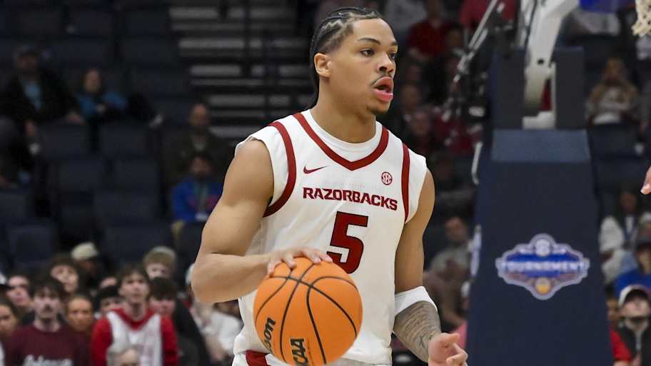 Acuff's big night lifts Razorbacks to semifinals of SEC tournament