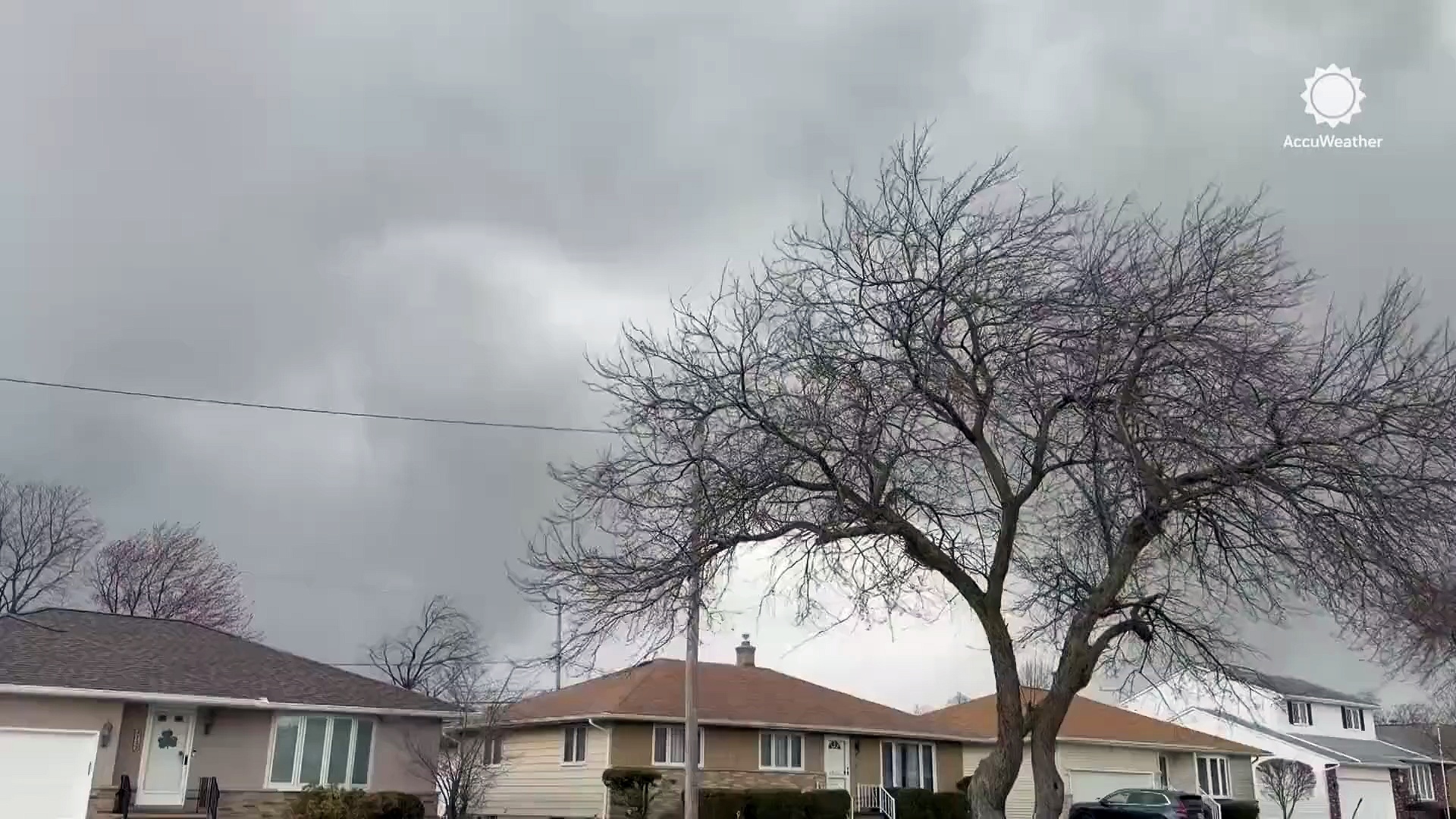 Strong winds knock out power in the Midwest