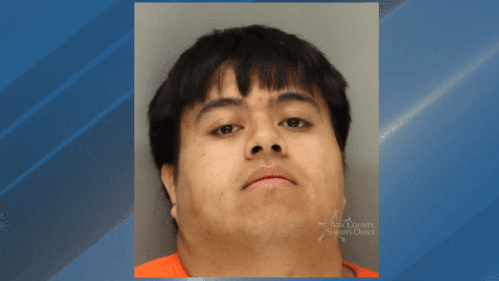 Deputies arrest man after high-speed chase and crash in Eagle