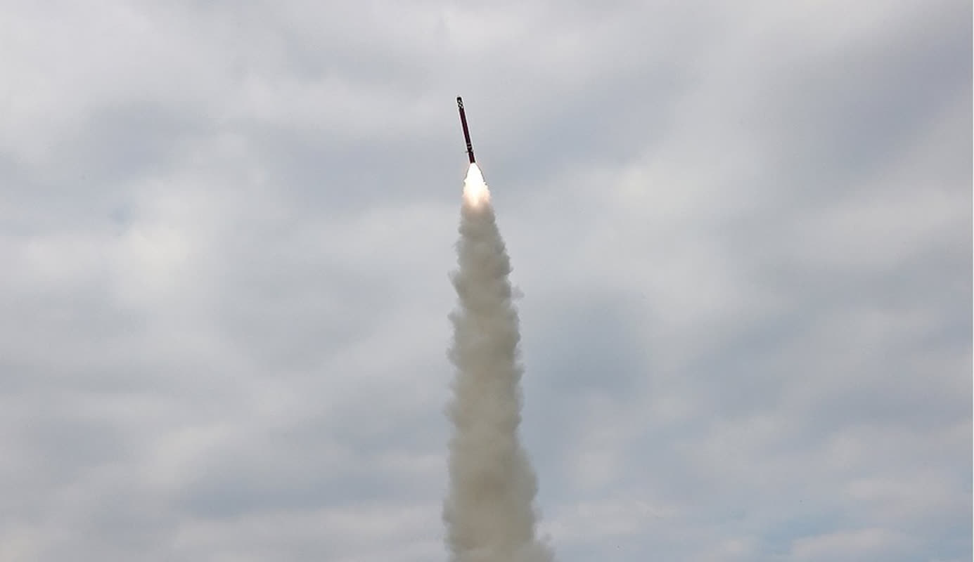 북한 동해상 탄도미사일 10여발 발사로 긴급안보상황점검회의 개최, 제주 어선 화재, 7시간 만에 진화, 여권 내 공소취소 거래설 논란, ISDS 승소로 혈세 지켜낸 법무부