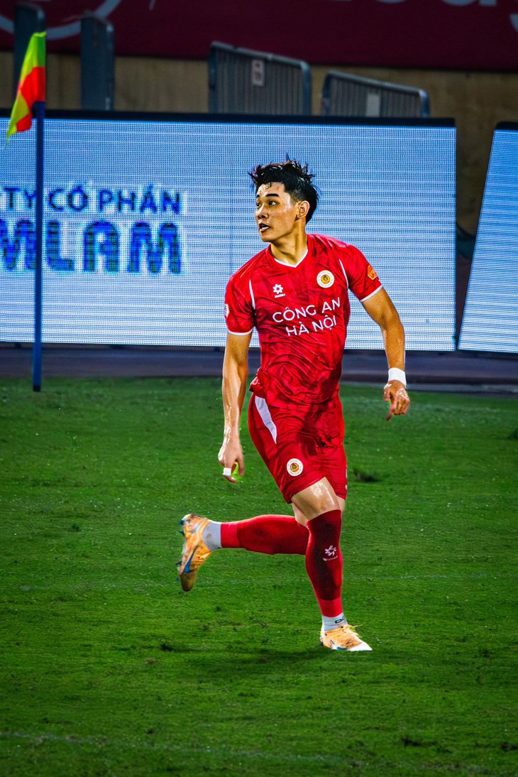 Vòng 16 V-League 2025 - 2026: Chờ Đình Bắc ghi bàn