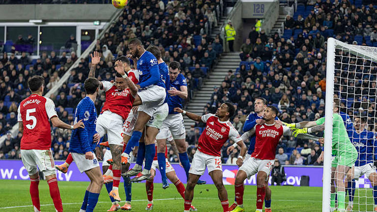 Arsenal face an Everton team that’s been impressive away from home. | Mike Morese/MI News/NurPhoto/Getty Images