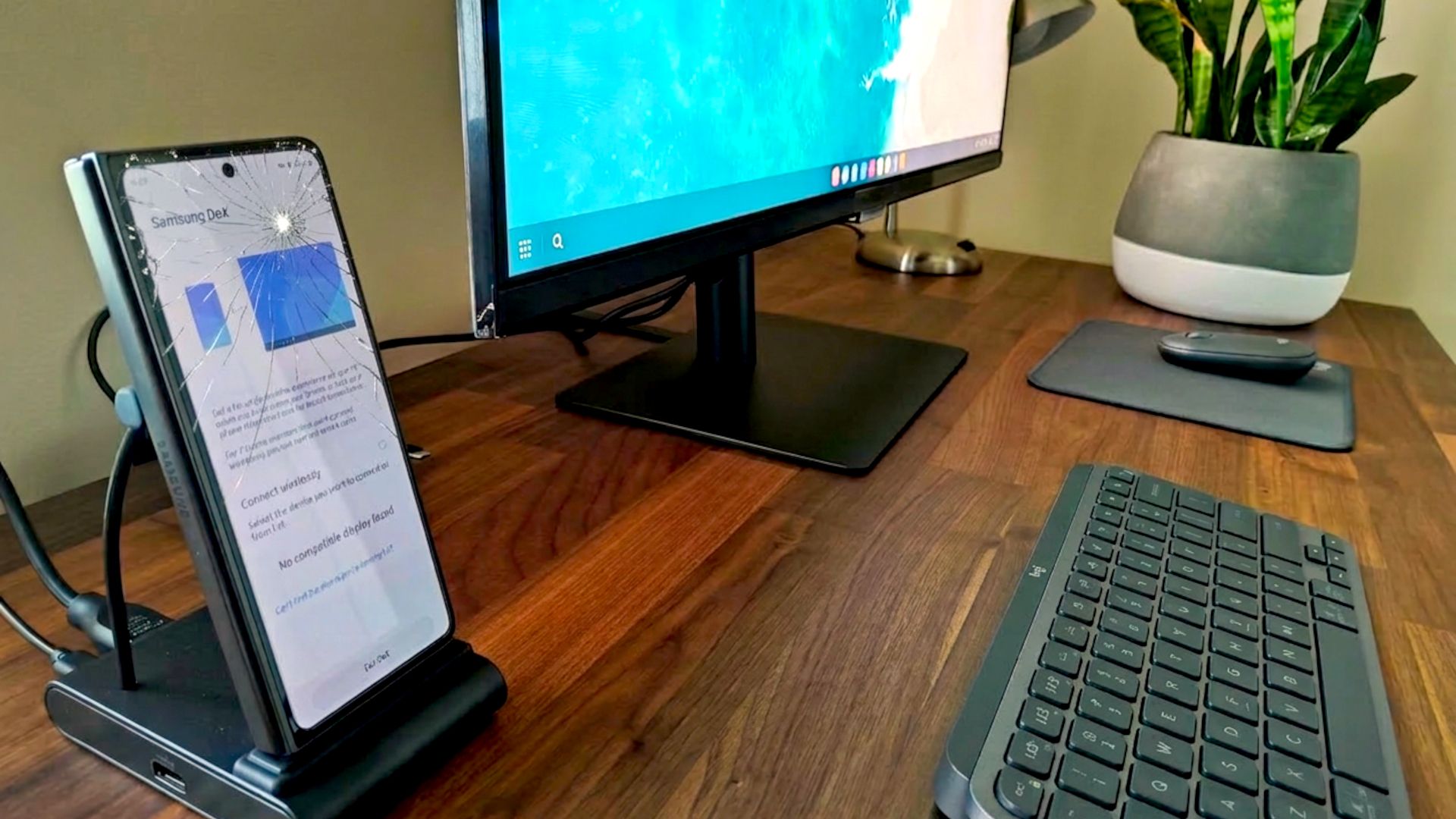 How to turn a Samsung Galaxy phone into a mini PC with DeX