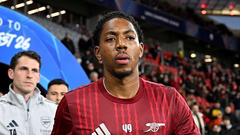 ¿Qué está pasando con el joven jugador del Arsenal, Lewis-Skelly?