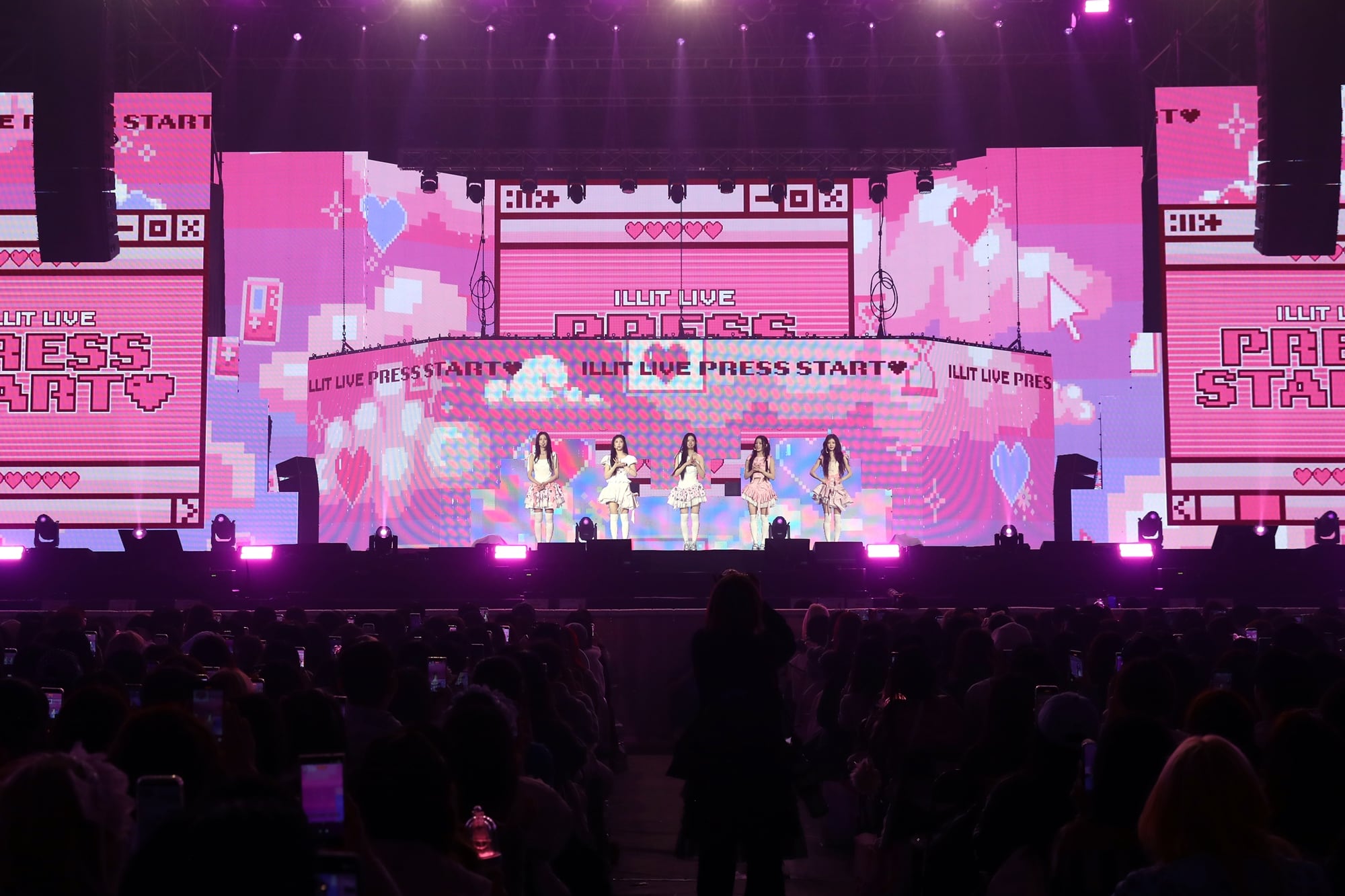ILLIT's first solo concert sells out in Seoul