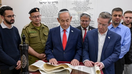 Netanyahu alive update: Fact-checking viral injured photos as ‘AI video ...