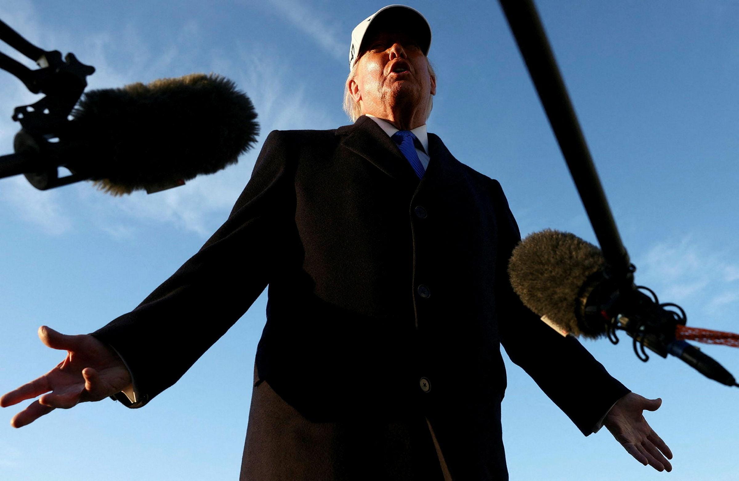 US intensely bombs military targets on Iran