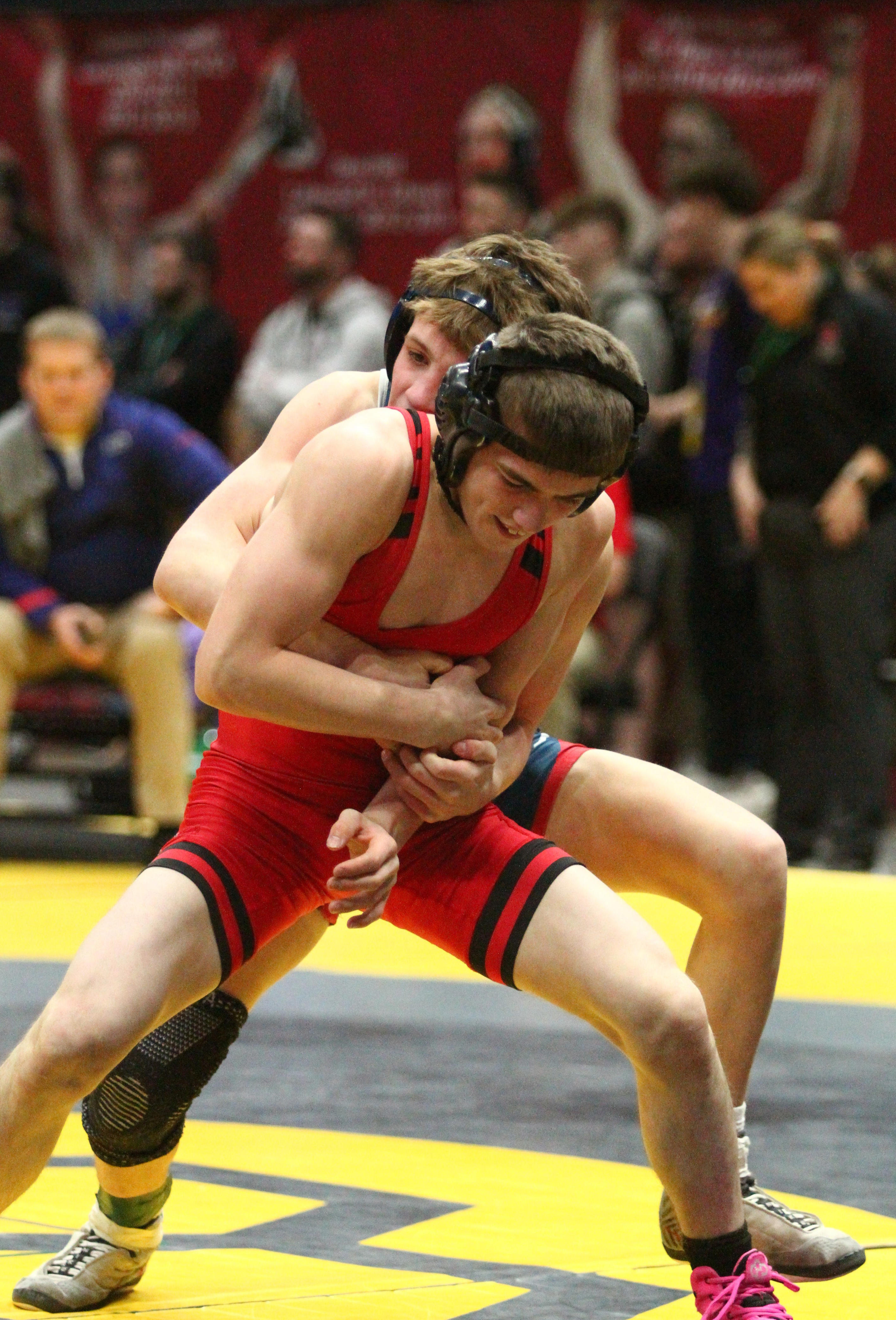 Live updates as 13 Licking County wrestlers remain in state tournament