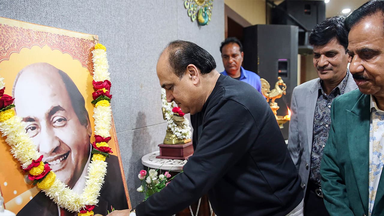 Mohammed Rafi's son recalls his father's final moments on Indian Idol