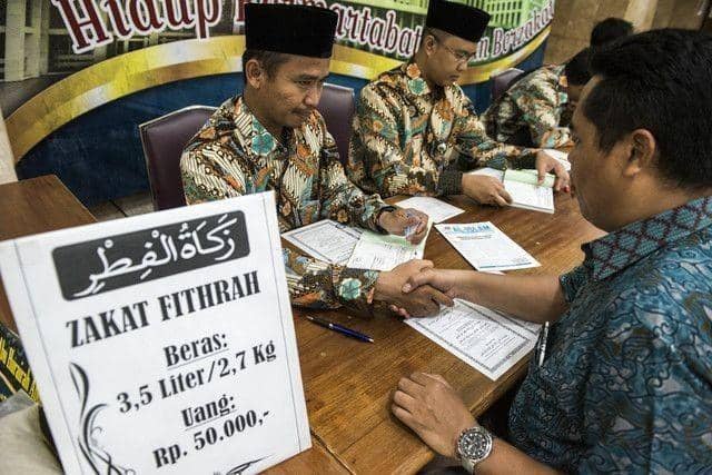 Zakat: Pengertian, golongan, jenis, syarat, dan hukumnya