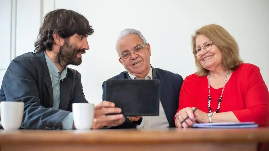 I asked 5 financial advisors how to retire comfortably on $250,000 ...