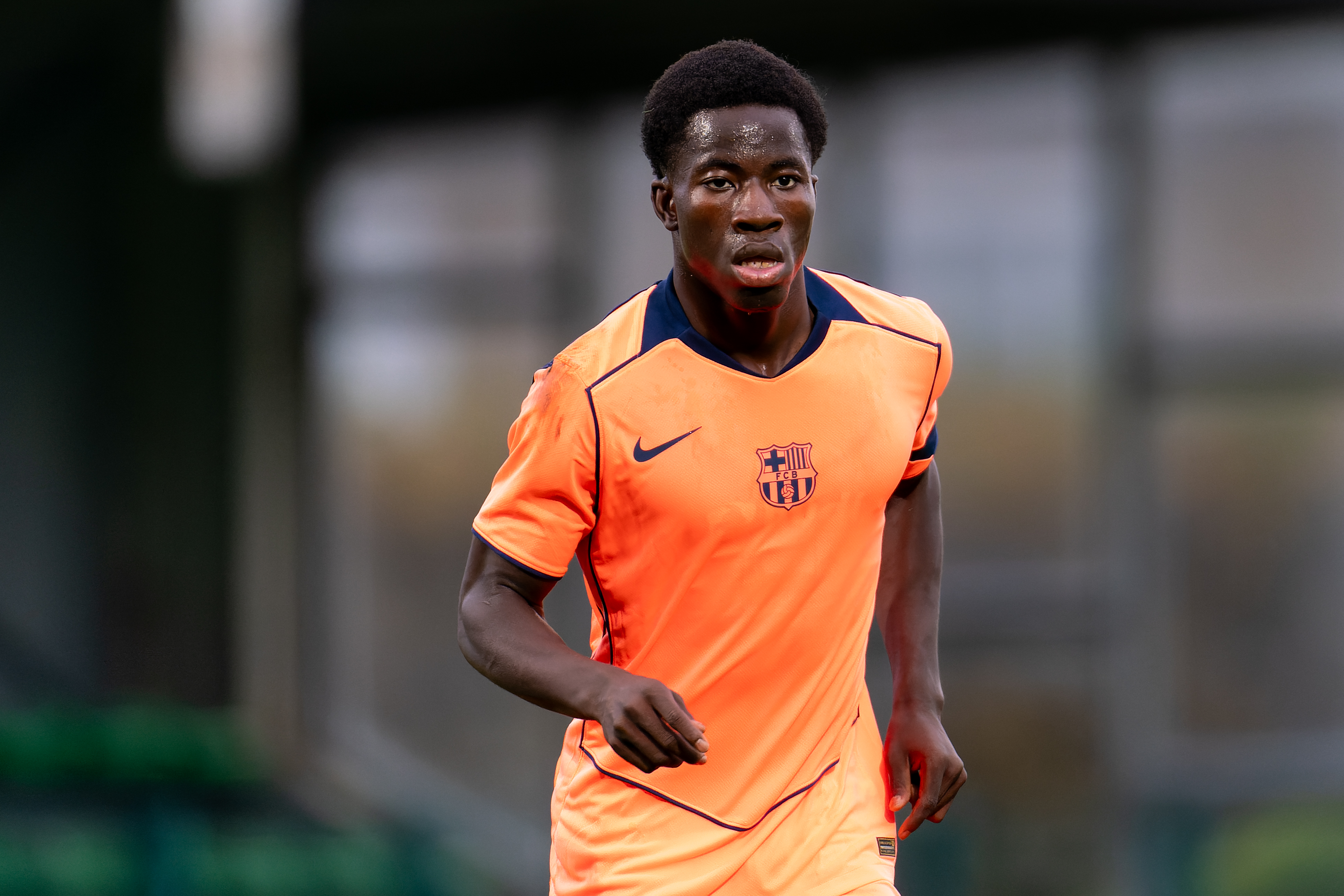 «Es un mago»: Ebrima Tunaka revela quién es su jugador favorito del Barcelona.