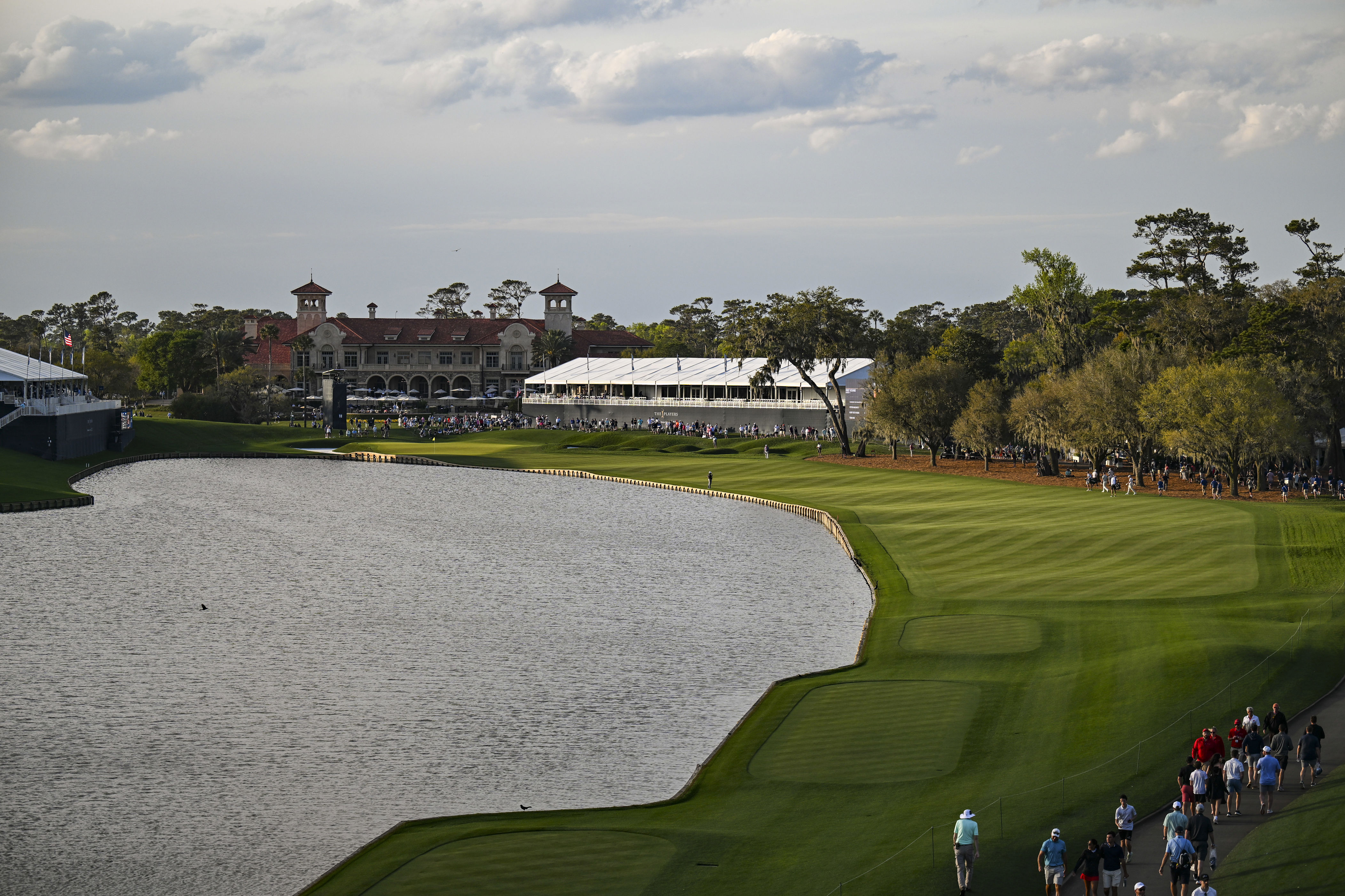 Players Championship: Two killed in parking lot near TPC Sawgrass, tournament opening delayed<br><br>