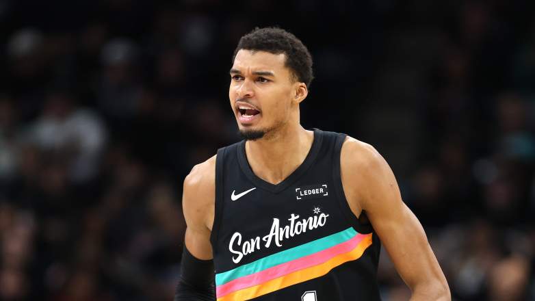 San Antonio Spurs announce starting lineup vs Charlotte Hornets