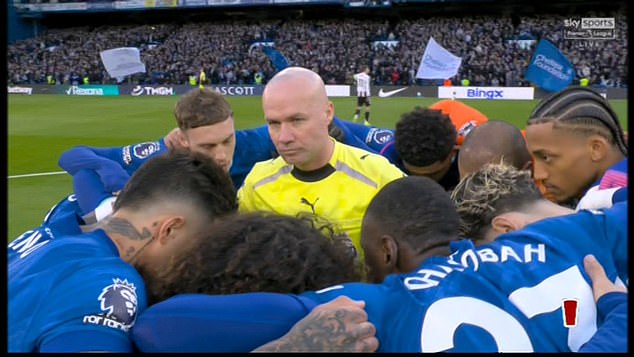 Bizarre moment referee is caught in the middle of Chelsea's pre-match ...