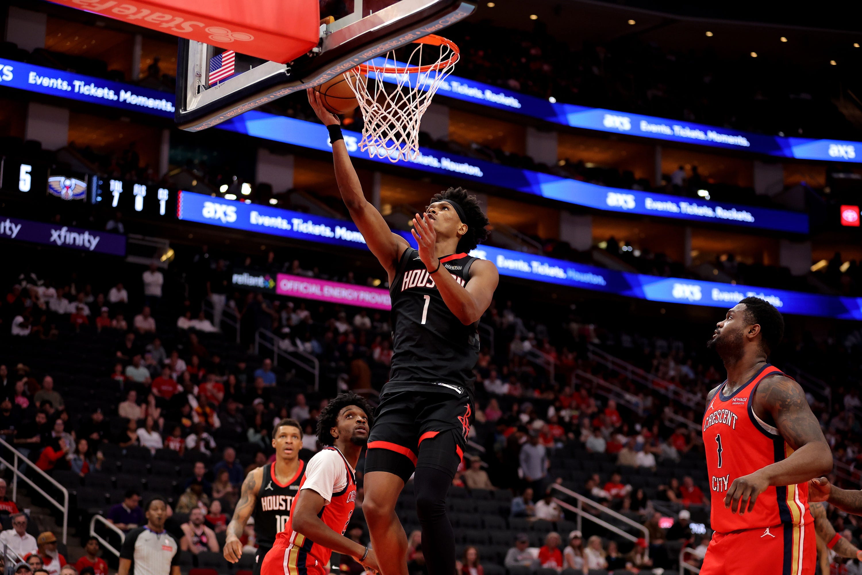 With another 20-point game, Amen Thompson finding groove for Rockets