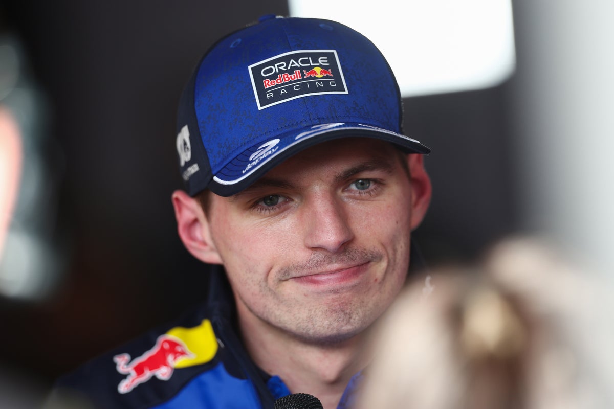 Verstappen: Every lap is like survival in 'completely undriveable' car