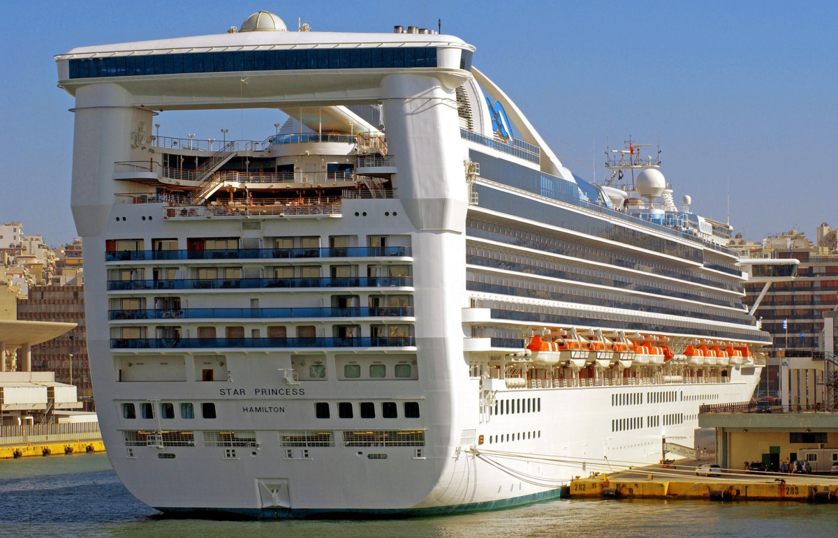 Norovirus outbreak on cruise ship sickens over 150 people<br><br>