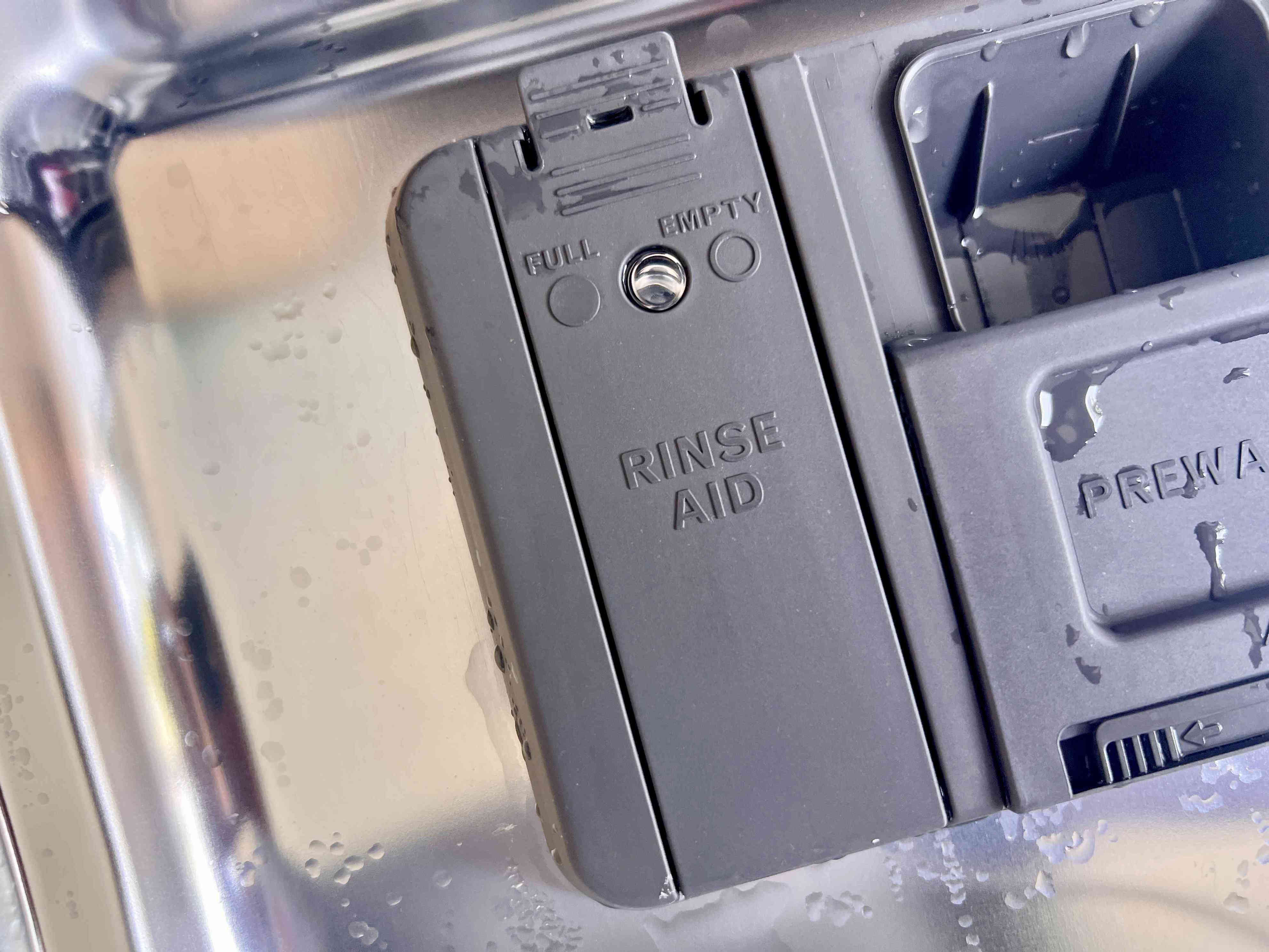 You shouldn't skip dishwasher rinse aid—experts explain why
