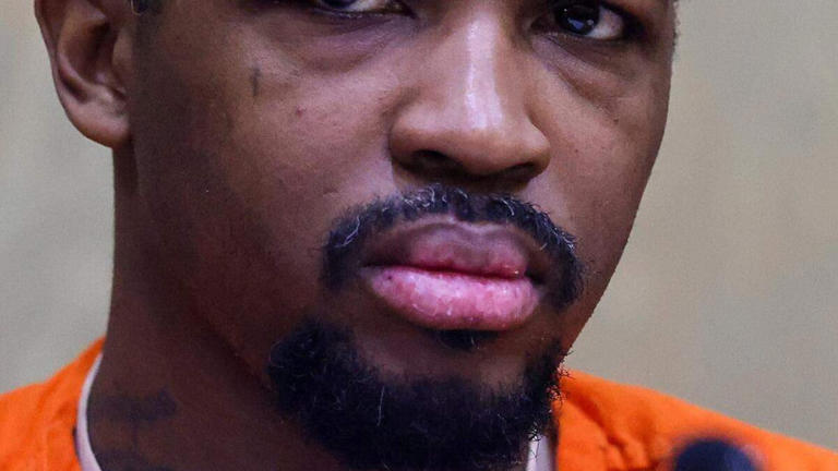 He killed a 10-year-old boy in Florida nail salon robbery. Would he get ...