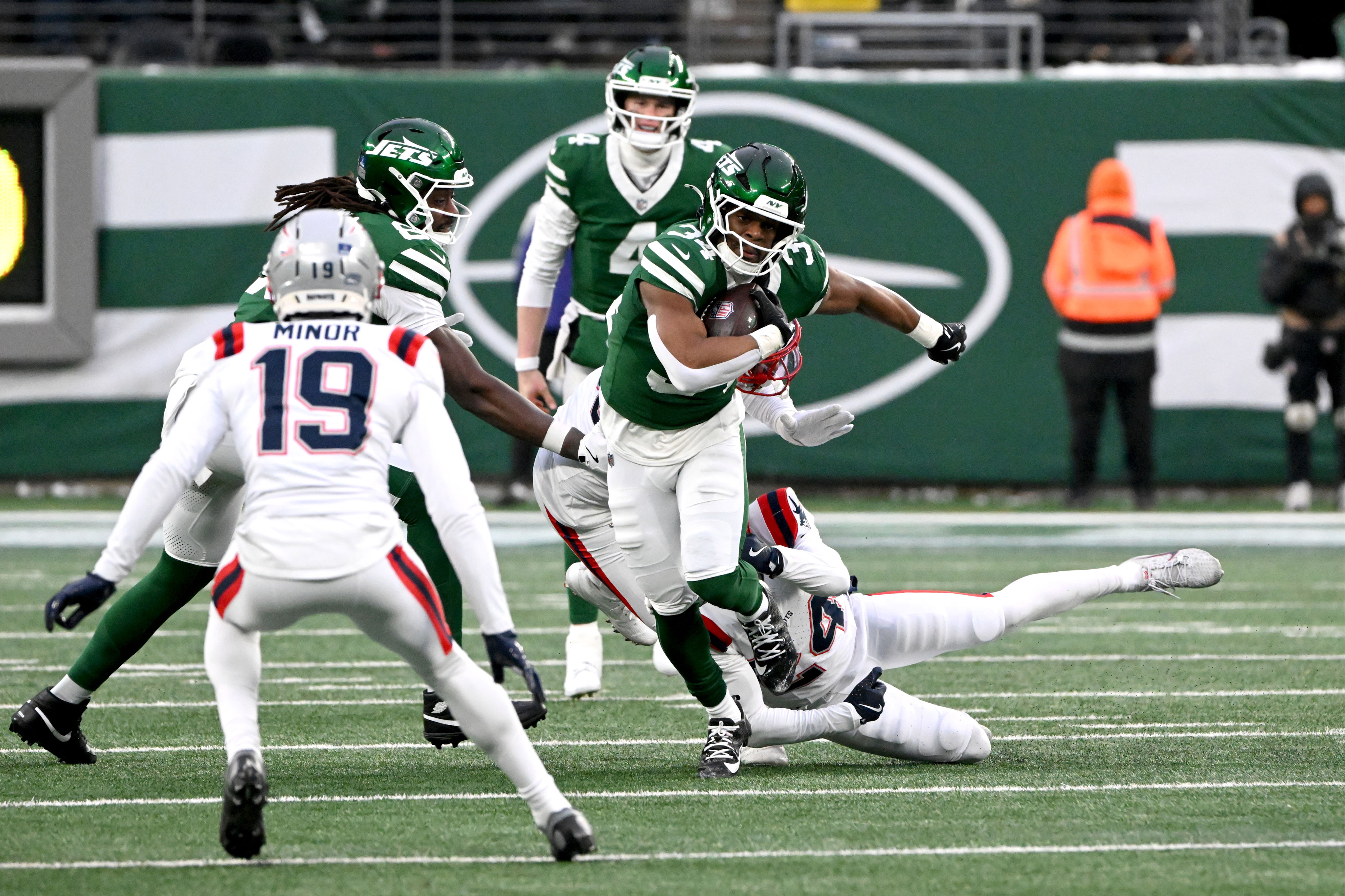Jets re-signing electric kick returner Kene Nwangwu on one-year deal<br>