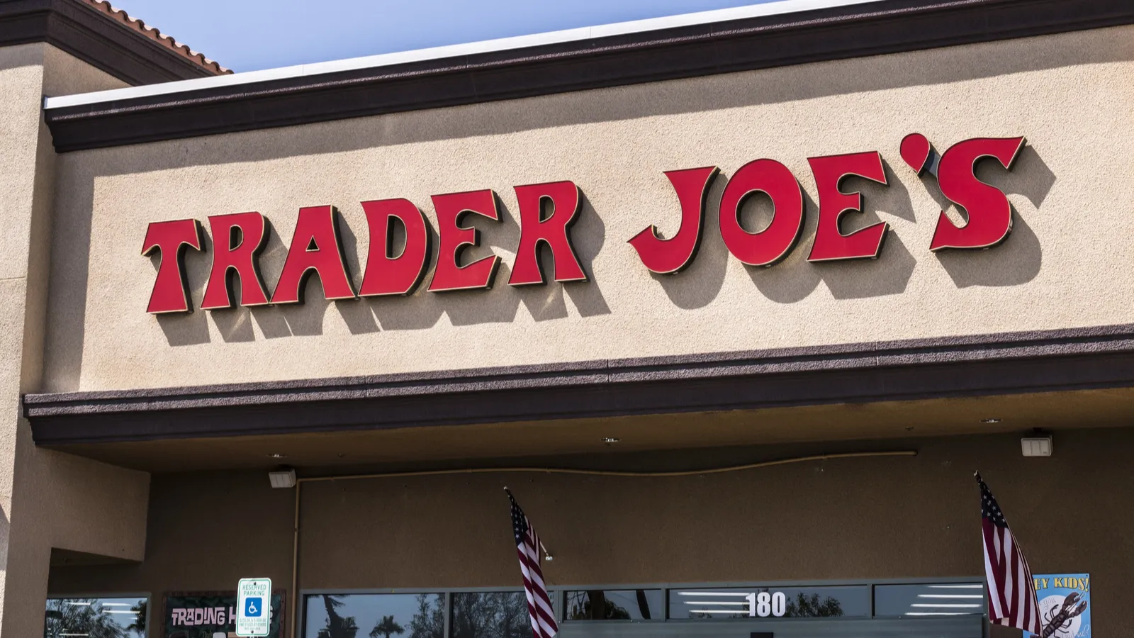 Shoppers are raving about this Trader Joe’s spicy snack with bold ...