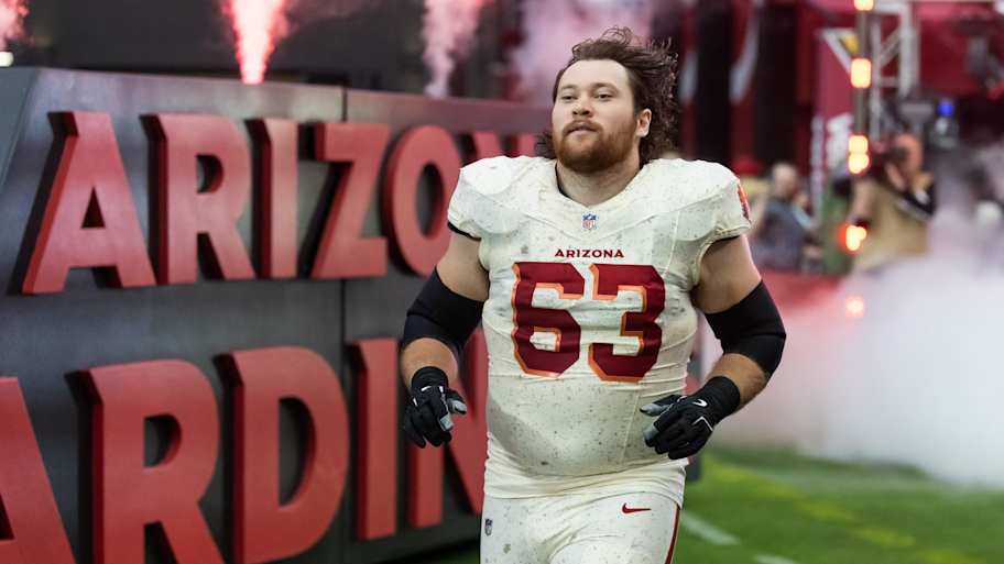 Texans sign former Cardinals OL Evan Brown