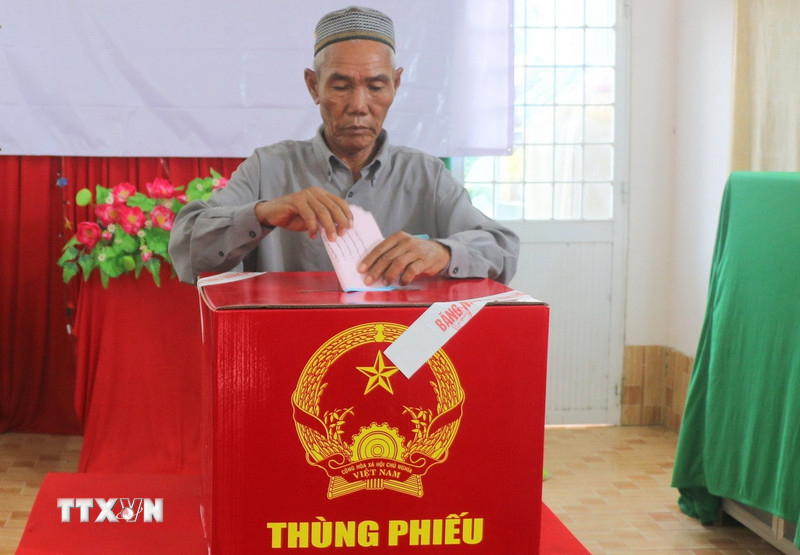 Đồng bào vùng biên, vùng cao, tôn giáo phấn khởi trong ngày hội bầu cử