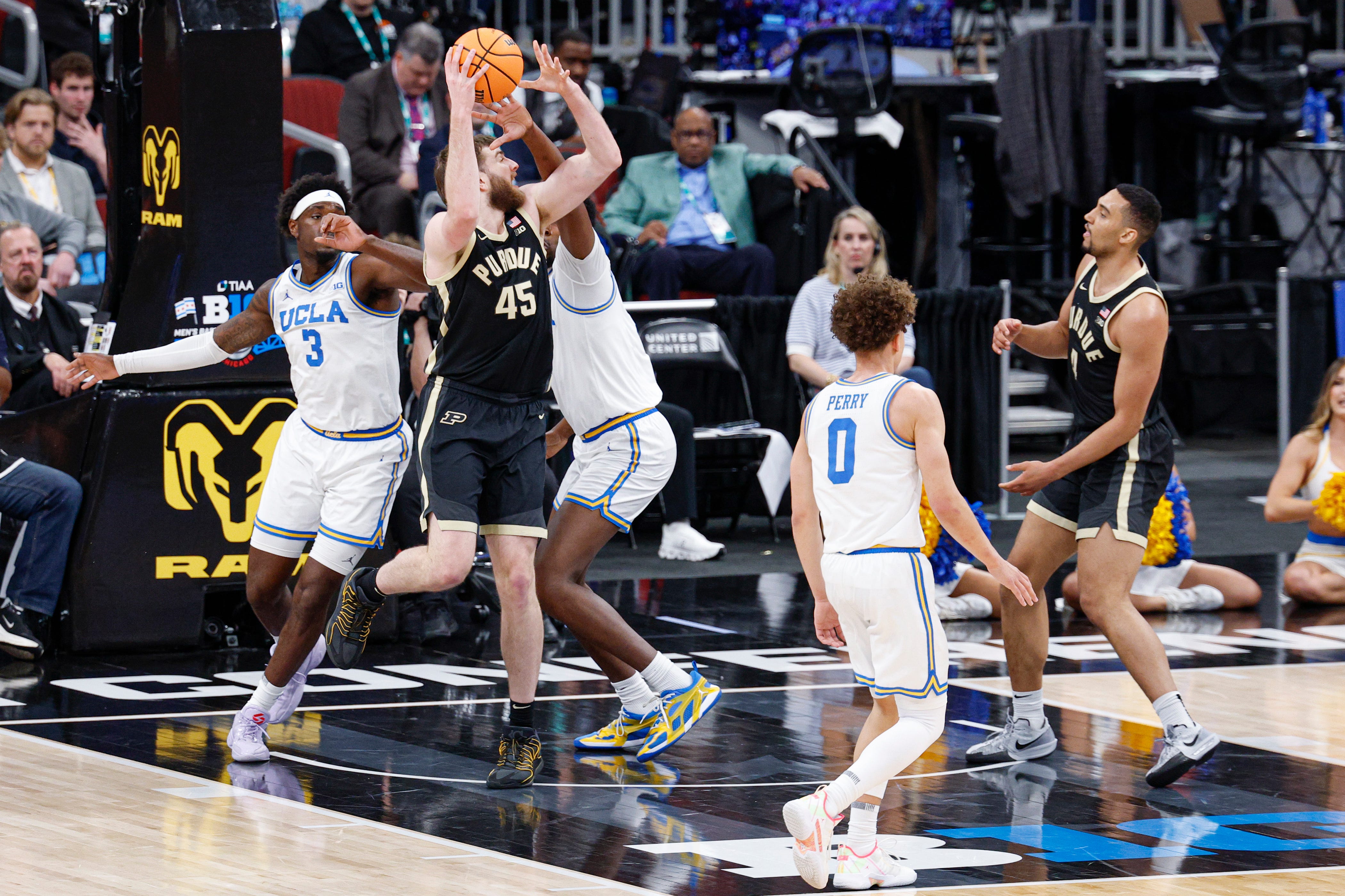 Purdue basketball vs. UCLA score, recap: Oscar Cluff helps Boilers ...