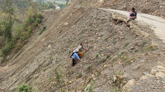 7 Indian pilgrims killed in Nepal's Gandaki after bus falls into 500 ...