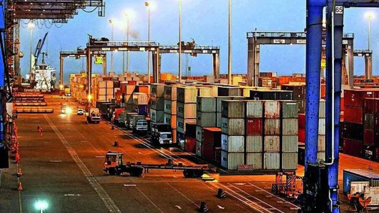 Middle East conflict forces Indian exporters to reroute shipments ...