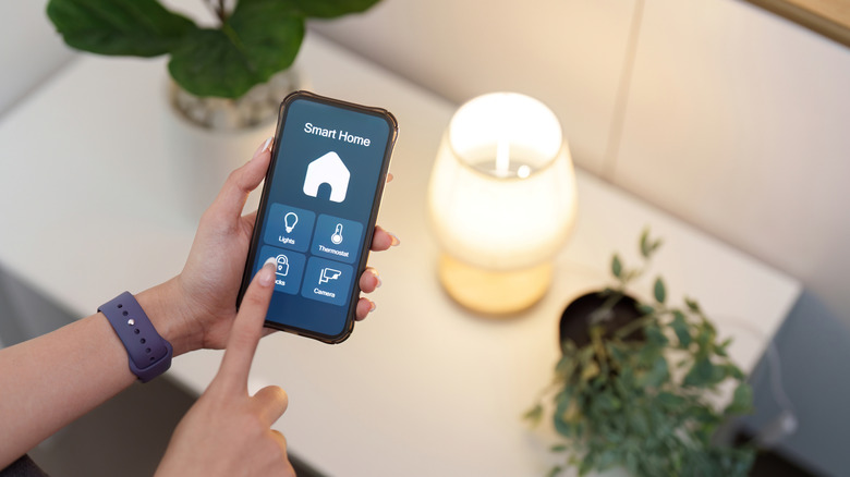 5 smart lighting gadgets on Amazon under $30 worth trying