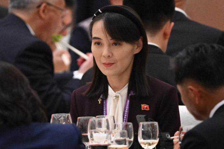 金与正「脸颊凹陷」暴瘦近照曝光!才刚升官 网疑健康亮红灯 金与正「脸颊凹陷」暴瘦近照曝光!才刚升官 网疑健康亮红灯