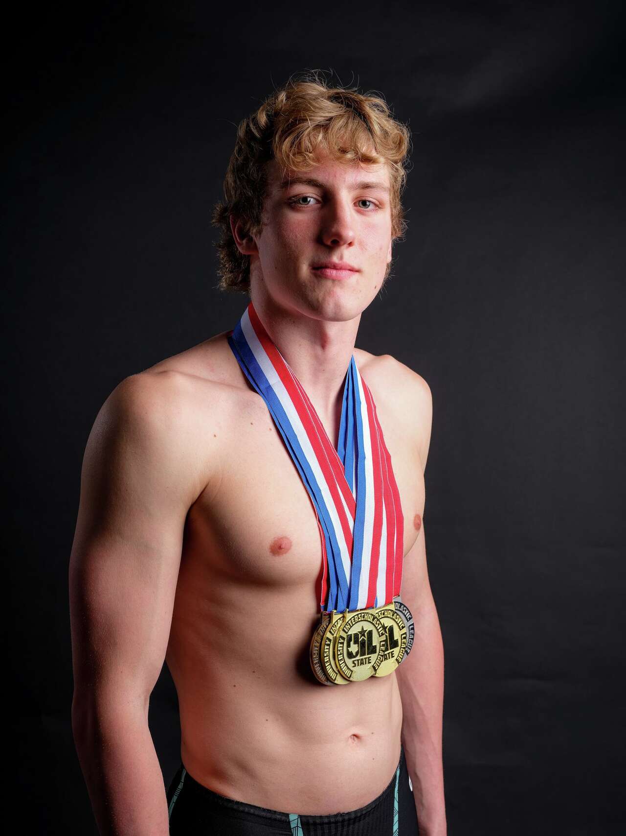 Among Bowie swimmer Rowan Cox's favorite things: surfing, close friends ...