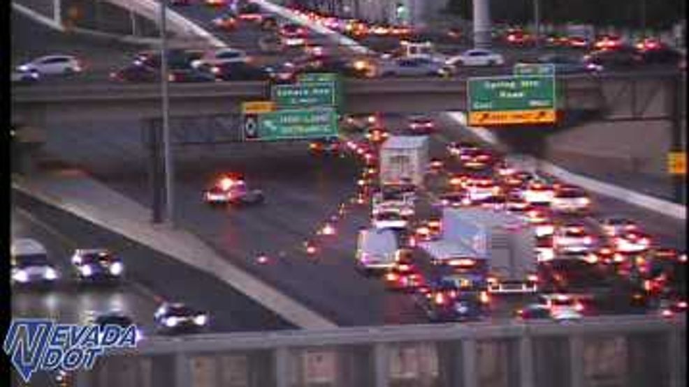 Motorcyclist dead after hitting railing, falling onto I-15 in Las Vegas