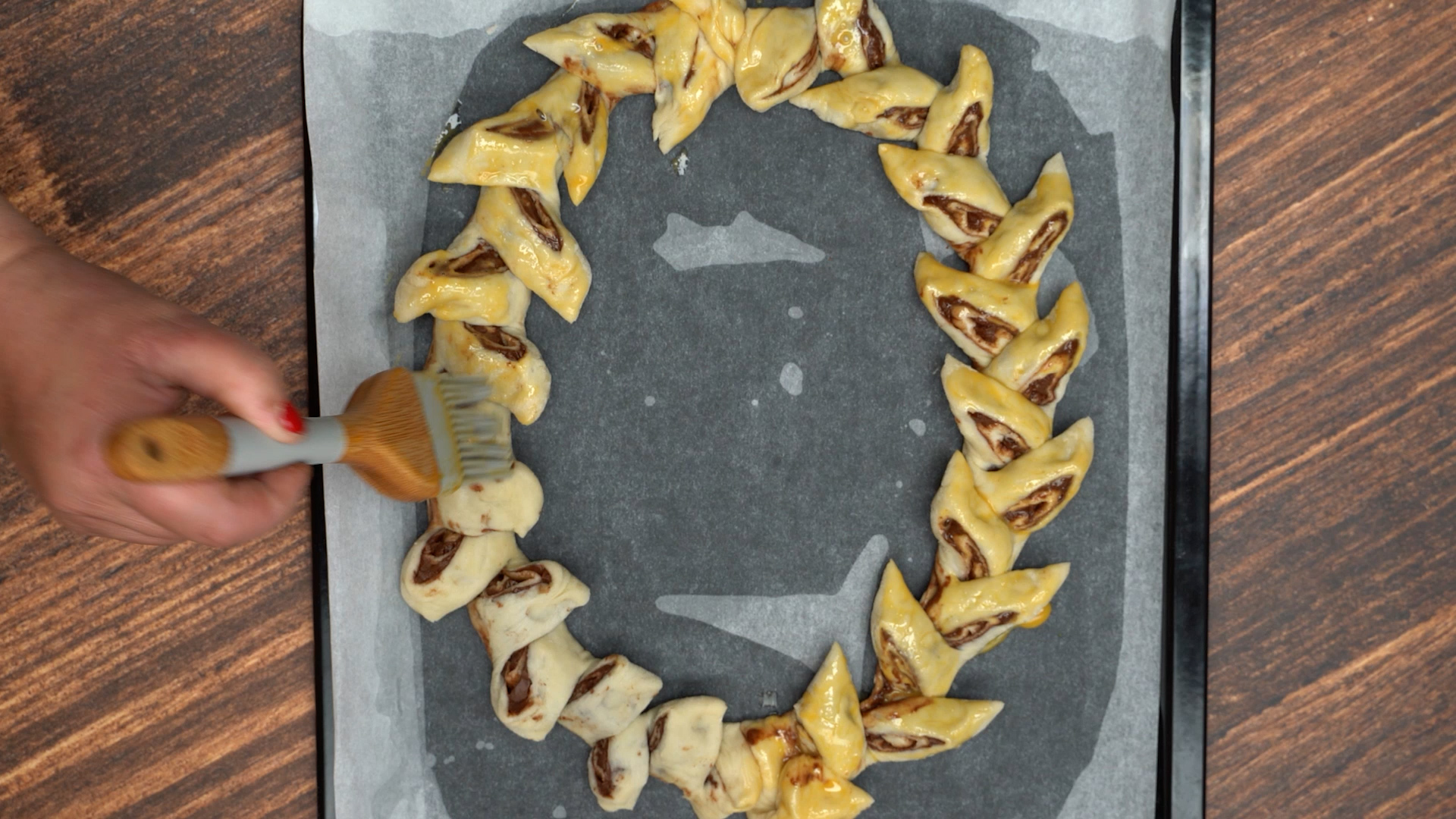 Innovate home baking with creative ideas