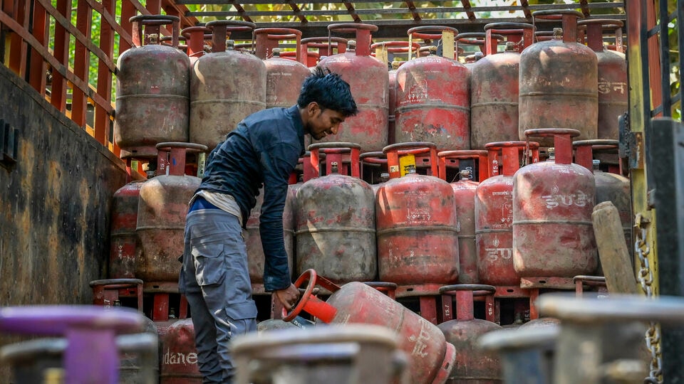 LPG cylinder price today, 15 March: Check latest rates in your city ...