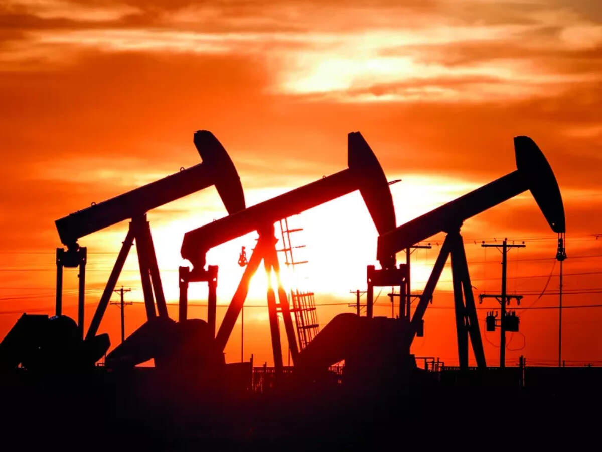 Oil poised for further gains as Middle East conflict threatens export ...