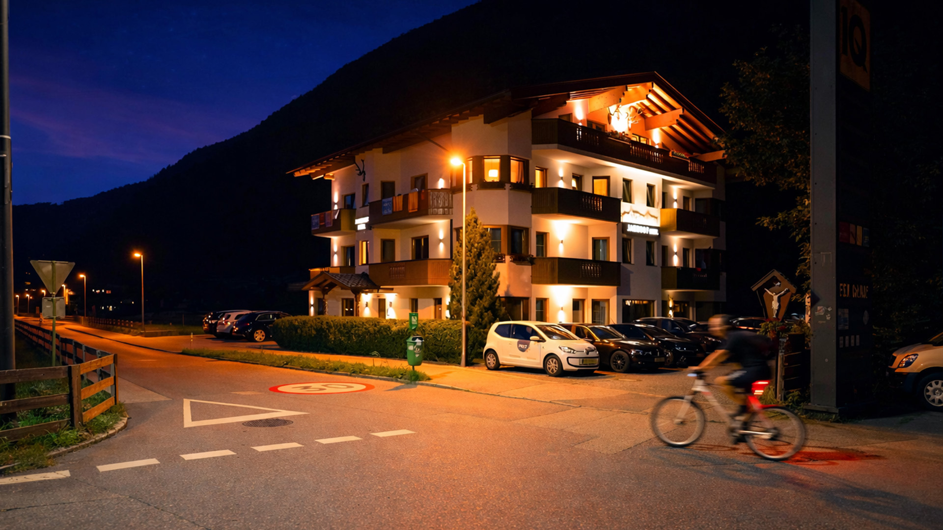 Mayrhofen Austria quiet evening walk through alpine town (4K)